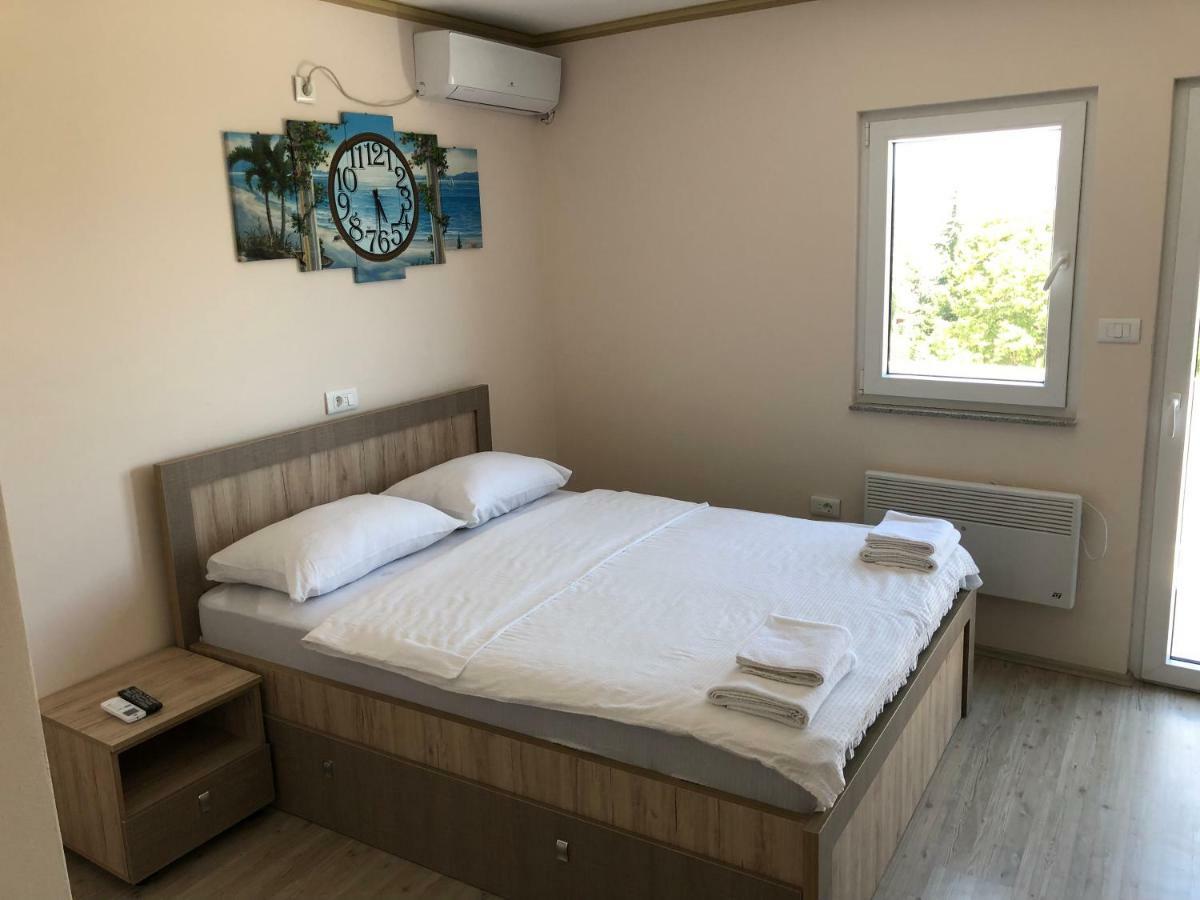 Kubi Hotel Struga Eksteriør billede